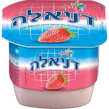 שטראוס מעדן דניאלה בטעם תות
